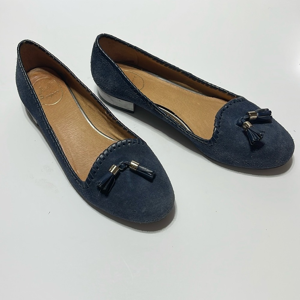 Jack Rogers Blue Suede ballet style flats with tassel accent - size 9.5M